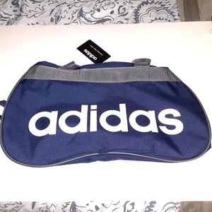 Adidas medium size duffel bag